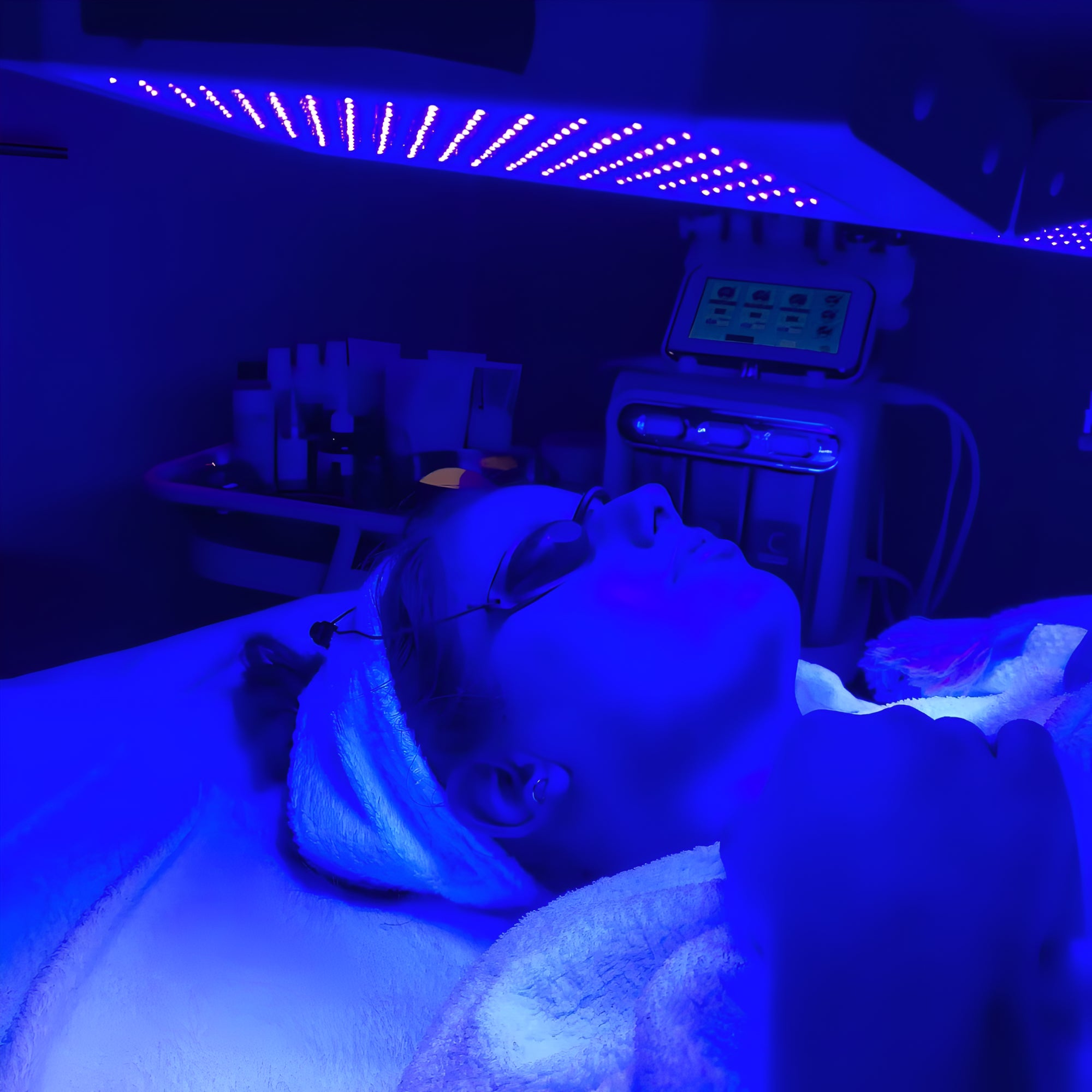 Kernel Professional Red Light Therapy Panel for Skin Healing after Laser Procedures Red Blue Yellow Light Therapy PDT KN-7000A